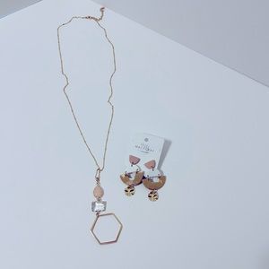 Necklace and earring set